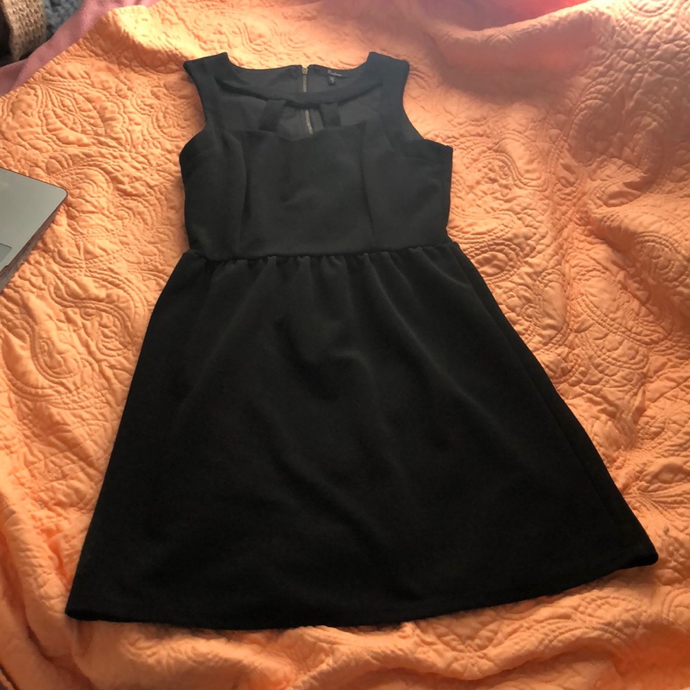 Black polyester, ribbbed dress